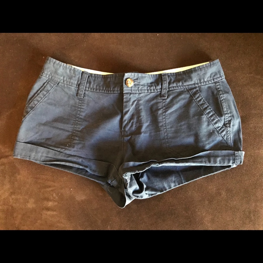 Y2K-Women’s Blue worn out short shorts